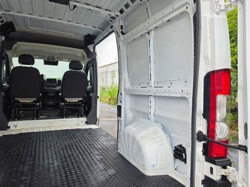 Used 2025 RAM ProMaster 2500 w/ Convenience Group FWD image 36