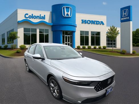 Used 2024 Honda Accord EX image 9