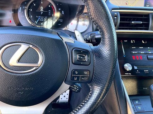 Used 2018 Lexus IS 300 image 23