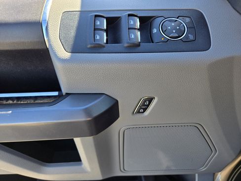 Used 2019 Ford F150 XLT image 18