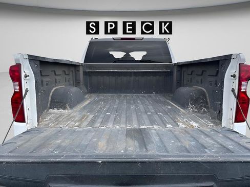 Used 2022 Chevrolet Silverado 1500 LT w/ Z71 Off-Road Package image 13