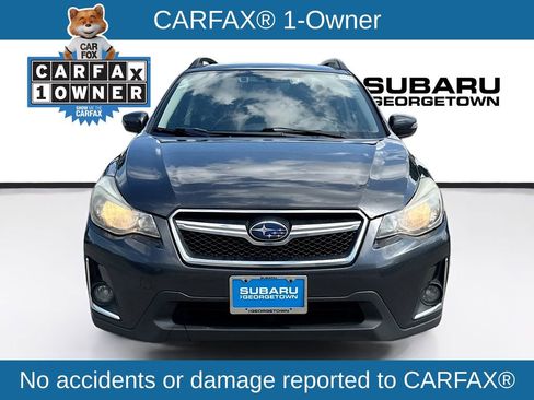 Used 2017 Subaru Crosstrek 2.0i Limited AWD/4WD image 2
