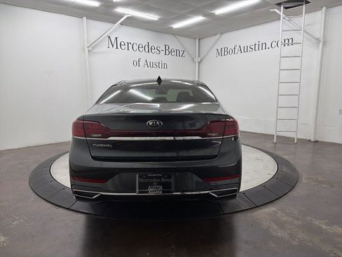 Used 2020 Kia Cadenza Limited image 6