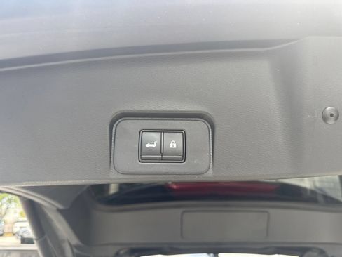 Used 2021 Nissan Rogue SV w/ Premium Package FWD image 40