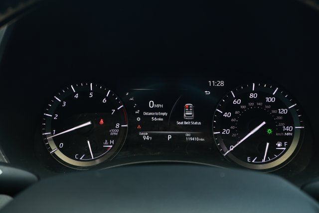 Used 2020 Toyota Highlander XLE AWD/4WD image 12