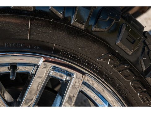 Used 2019 Ford F350 Lariat w/ Lariat Ultimate Package AWD/4WD image 12