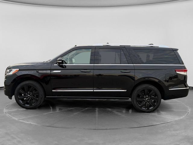 Used 2024 Lincoln Navigator L Reserve AWD/4WD image 6