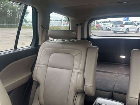Used 2020 Lincoln Aviator Reserve w/ Equipment Group 202A AWD/4WD image 15