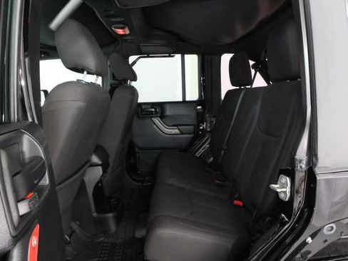 Used 2017 Jeep Wrangler Unlimited Sport w/ Quick Order Package 23S AWD/4WD image 35