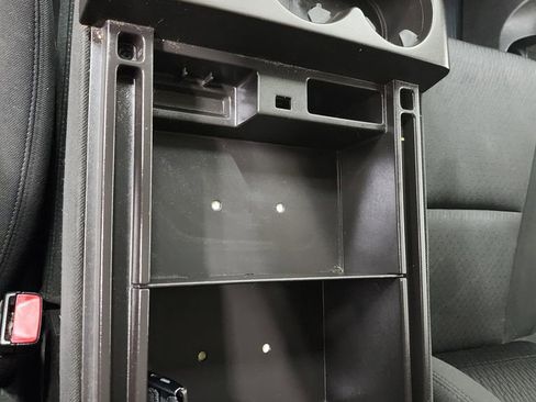Used 2010 GMC Sierra 1500 SLE w/ Power Pack Plus AWD/4WD image 16