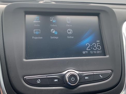 Used 2018 Chevrolet Equinox LT FWD image 12