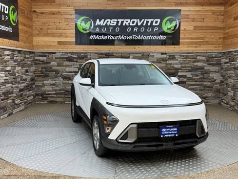 Certified 2024 Hyundai Kona SE AWD/4WD image 2
