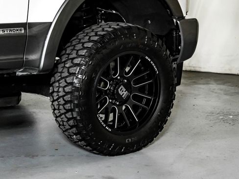 Used 2019 Ford F250 Lariat w/ Lariat Value Package image 46