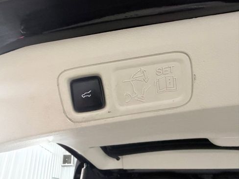 Used 2020 Lincoln Navigator Black Label w/ Cargo Convenience Package AWD/4WD image 48