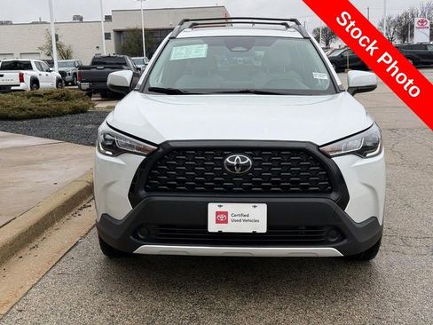 Used 2023 Toyota Corolla Cross LE w/ Moonroof Package AWD/4WD image 8