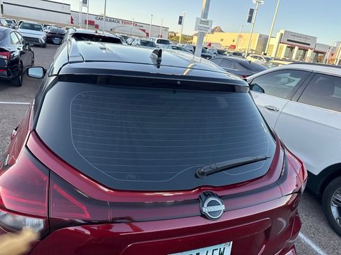 Used 2024 Nissan Kicks SV FWD image 5