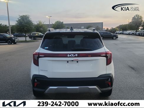 New 2026 Kia Seltos S FWD image 5