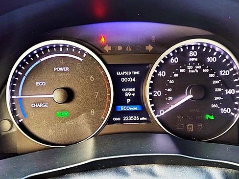 Used 2013 Lexus ES 300h w/ Luxury Pkg FWD image 18