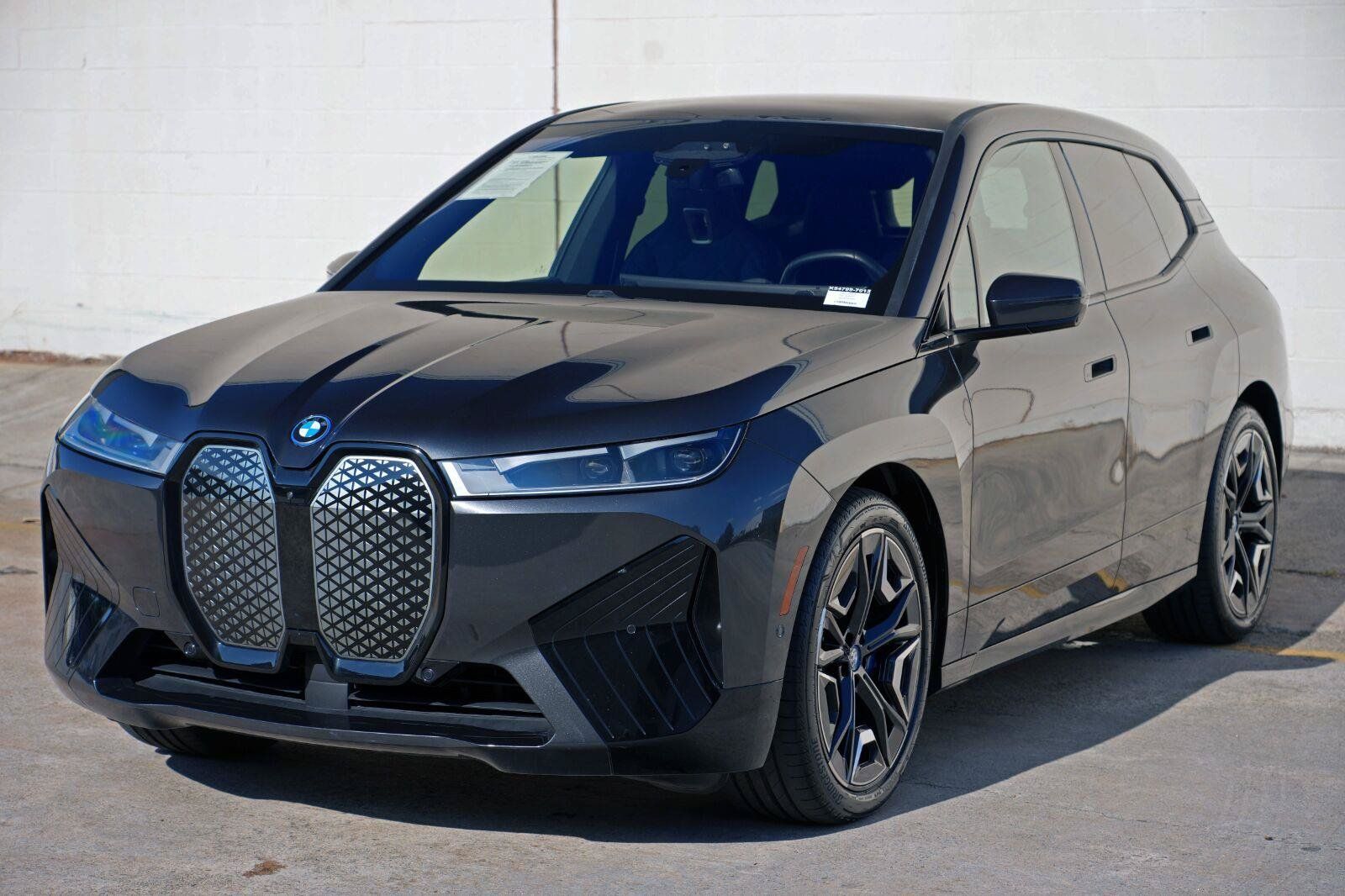 Used 2022 BMW iX xDrive50 w/ Premium Package AWD/4WD image 53