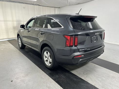 Certified 2023 Kia Sorento LX AWD/4WD image 7