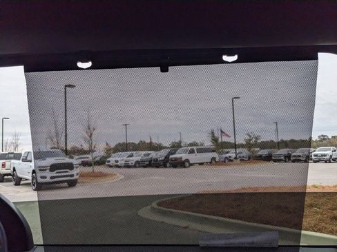 Certified 2026 Chrysler Pacifica Select w/ S Appearance Package image 34