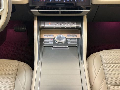 Used 2024 Lincoln Nautilus Reserve w/ Equipment Group 202A AWD/4WD image 26