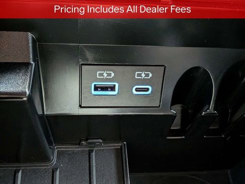 Used 2024 Toyota Tundra Platinum AWD/4WD image 24
