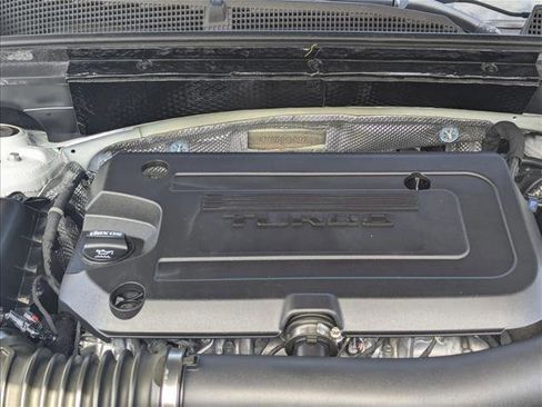 Used 2021 Buick Envision Avenir w/ Technology Package II FWD image 23