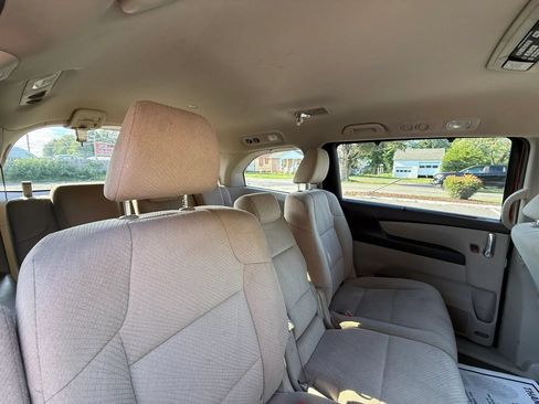 Used 2016 Honda Odyssey SE image 24