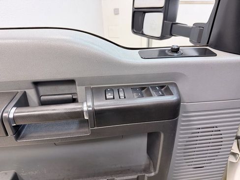 Used 2016 Ford F350 XL w/ Power Equipment Group image 18