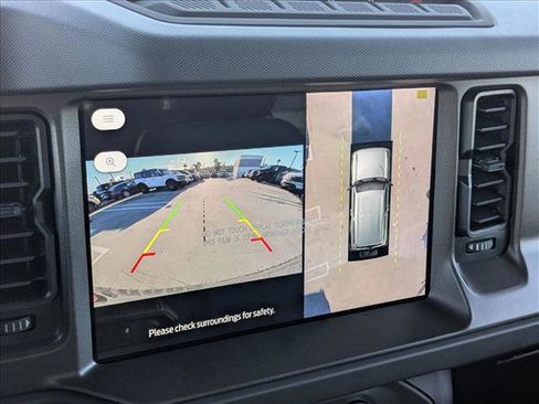 New 2025 Ford Bronco Badlands image 13