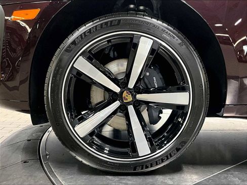 New 2026 Porsche Macan Turbo image 11