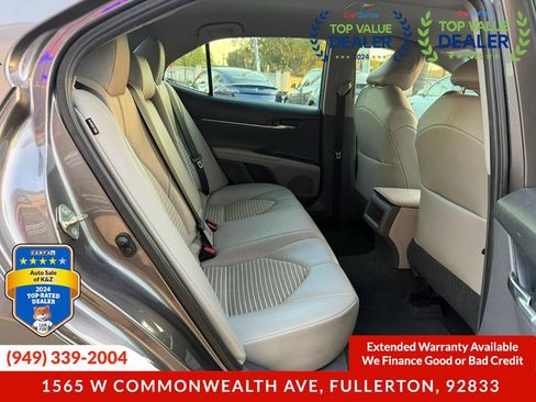 Used 2020 Toyota Camry SE image 24