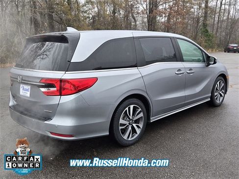 Used 2021 Honda Odyssey Touring image 3