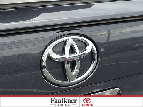 Certified 2021 Toyota RAV4 XLE AWD/4WD image 29
