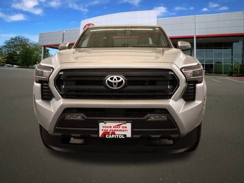 New 2026 Toyota Tacoma SR5 image 3