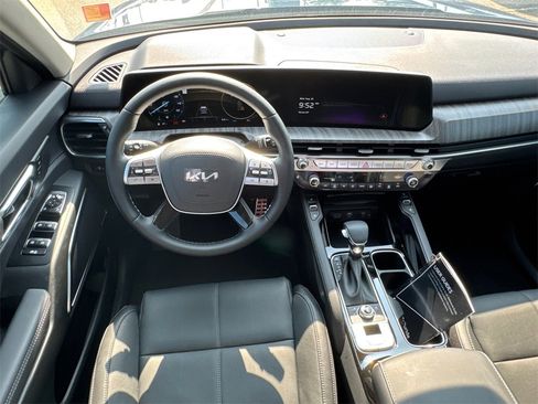 New 2025 Kia Telluride SX w/ SX Captain's Chair Package image 24