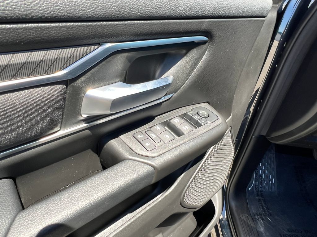 New 2026 RAM 1500 Big Horn AWD/4WD image 19