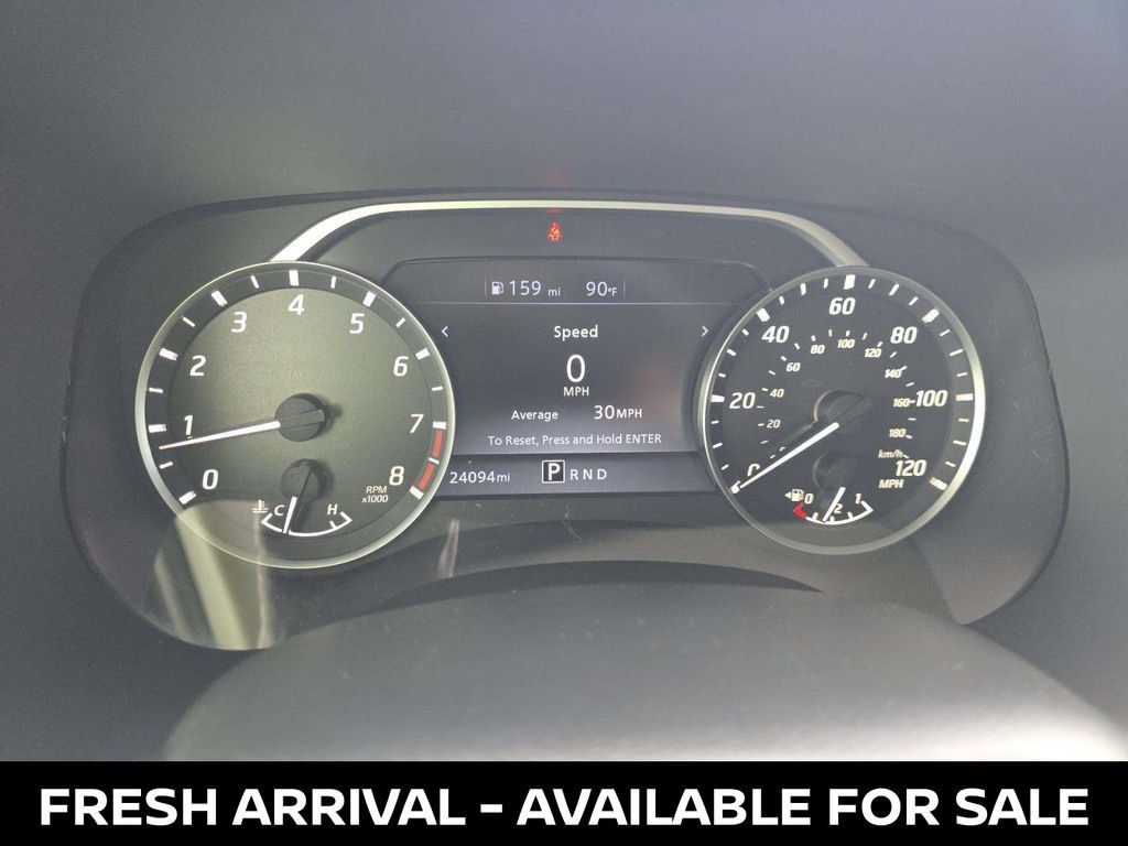 Used 2024 Nissan Frontier SV RWD image 8