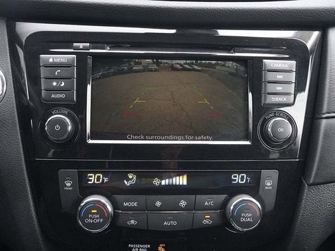 Used 2020 Nissan Rogue SV image 37