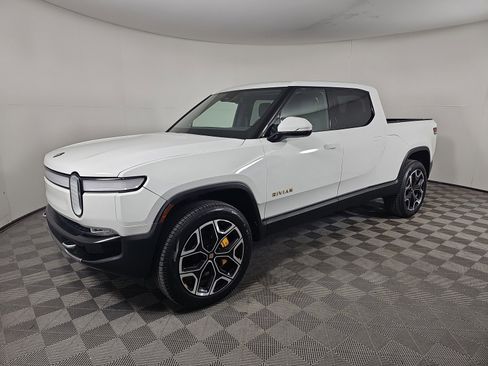Used 2022 Rivian R1T Launch Edition image 1