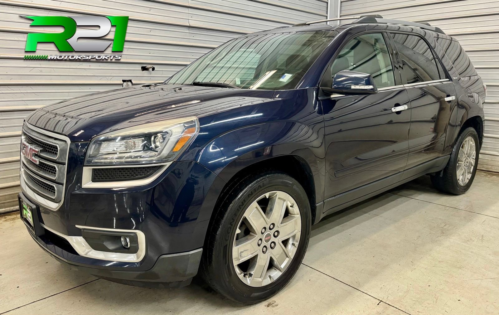 Used 2017 GMC Acadia Limited SLT AWD/4WD image 1