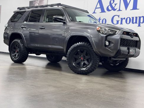 Used 2016 Toyota 4Runner Trail AWD/4WD image 2