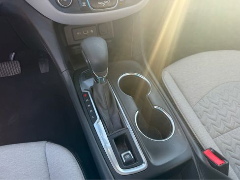 Used 2022 Chevrolet Equinox LS w/ LS Convenience Package AWD/4WD image 14