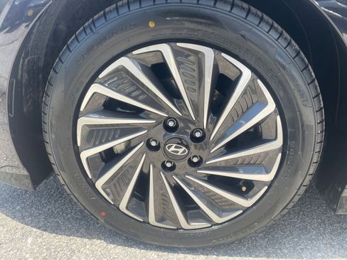 Used 2025 Hyundai Sonata SEL FWD image 30