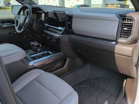 Certified 2023 Chevrolet Silverado 1500 LTZ w/ LTZ Convenience Package II AWD/4WD image 29