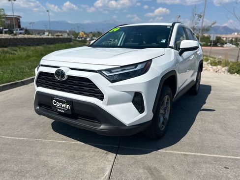 Used 2024 Toyota RAV4 XLE AWD/4WD image 3