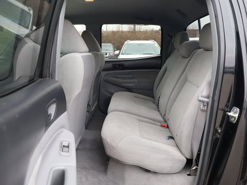 Used 2010 Toyota Tacoma PreRunner image 22