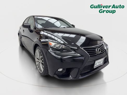 Used 2016 Lexus IS 200t w/ Navigation System Package image 13