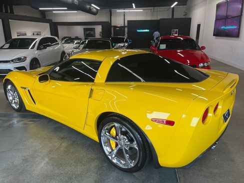 Used 2011 Chevrolet Corvette Grand Sport w/ Preferred Equipment Group RWD image 7